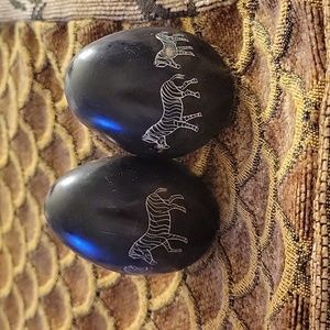 (2) KENYA Hand Carved Eggs  Black